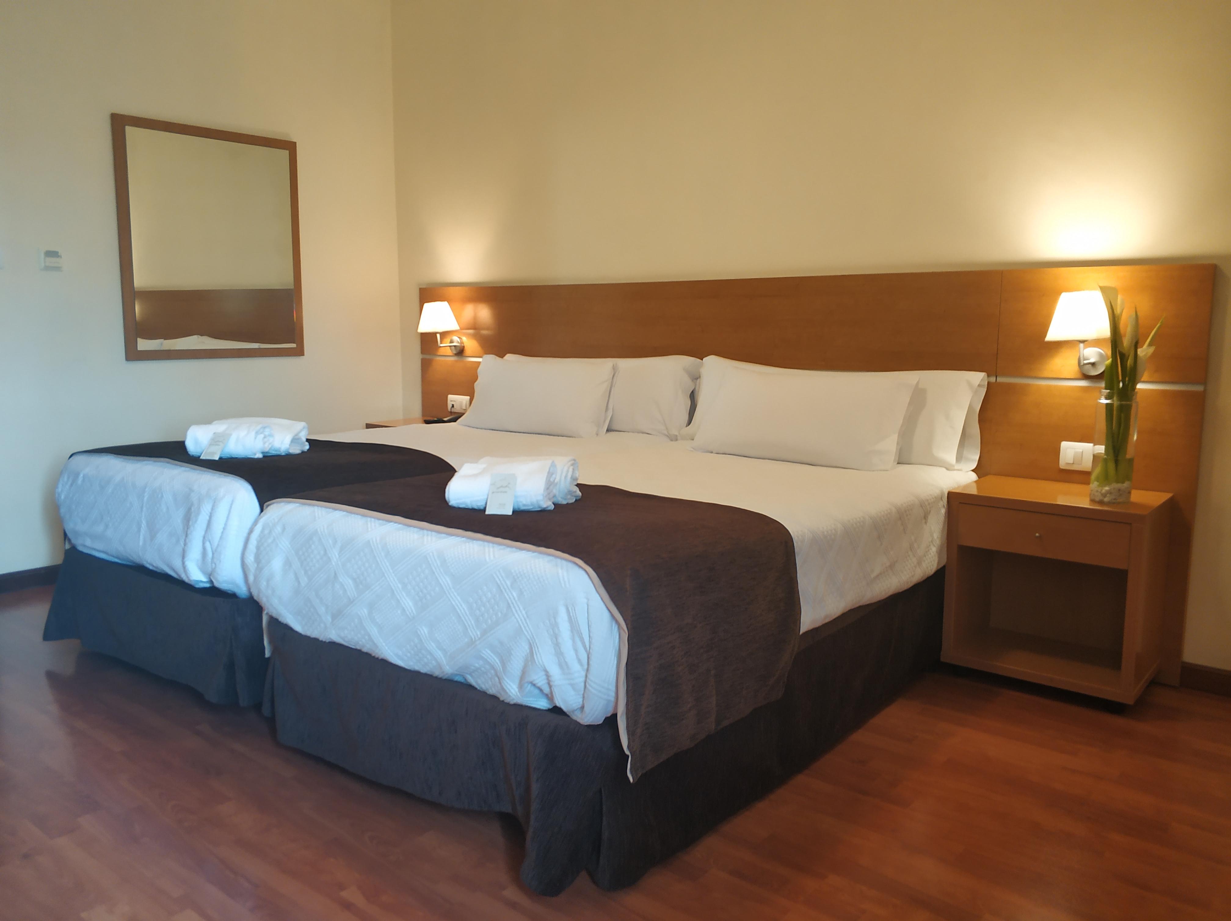 Hotel Avion By Bossh Hotels Vigo Exterior foto