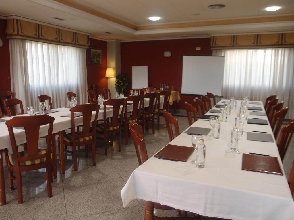Hotel Avion By Bossh Hotels Vigo Exterior foto