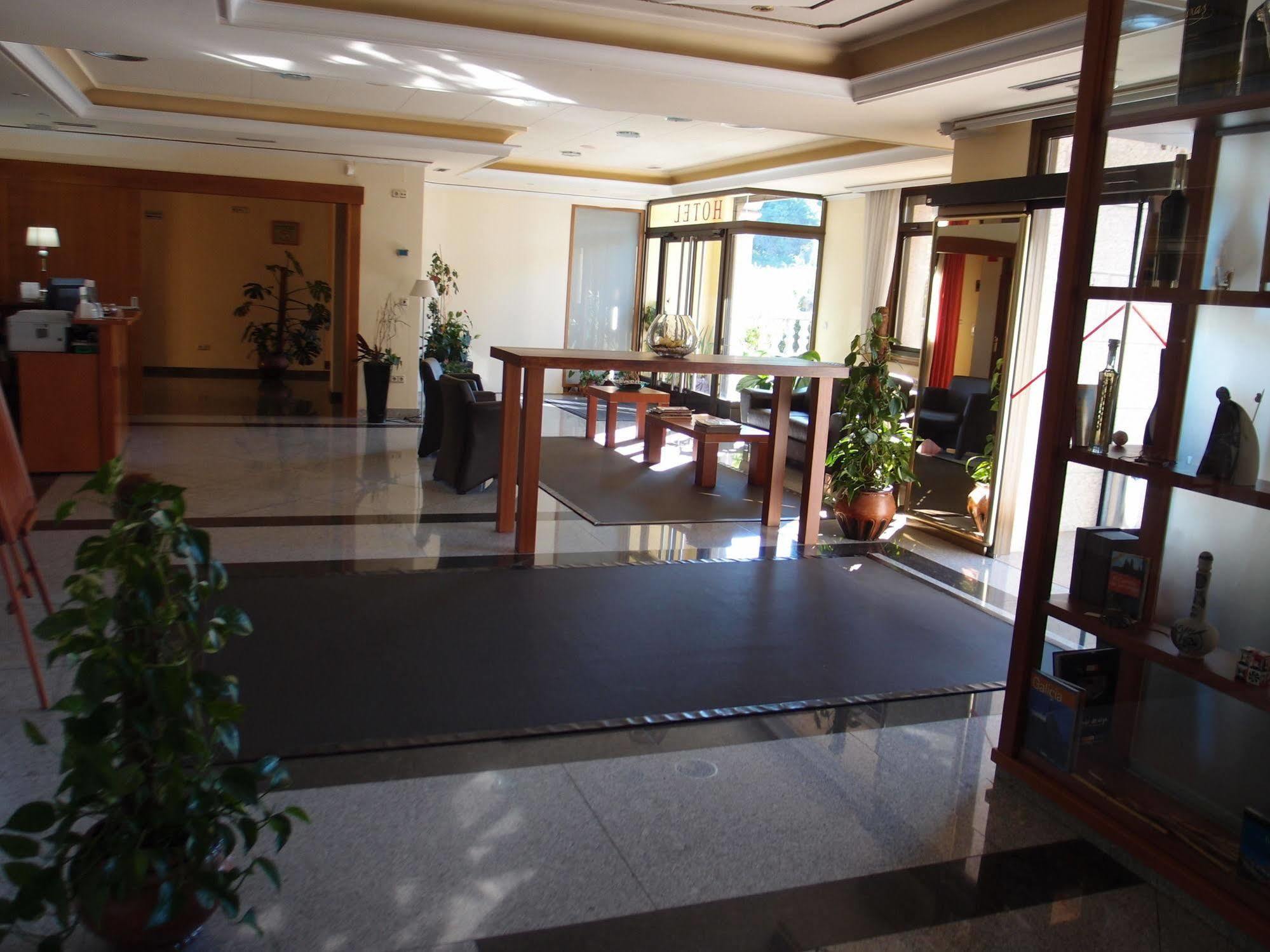 Hotel Avion By Bossh Hotels Vigo Exterior foto