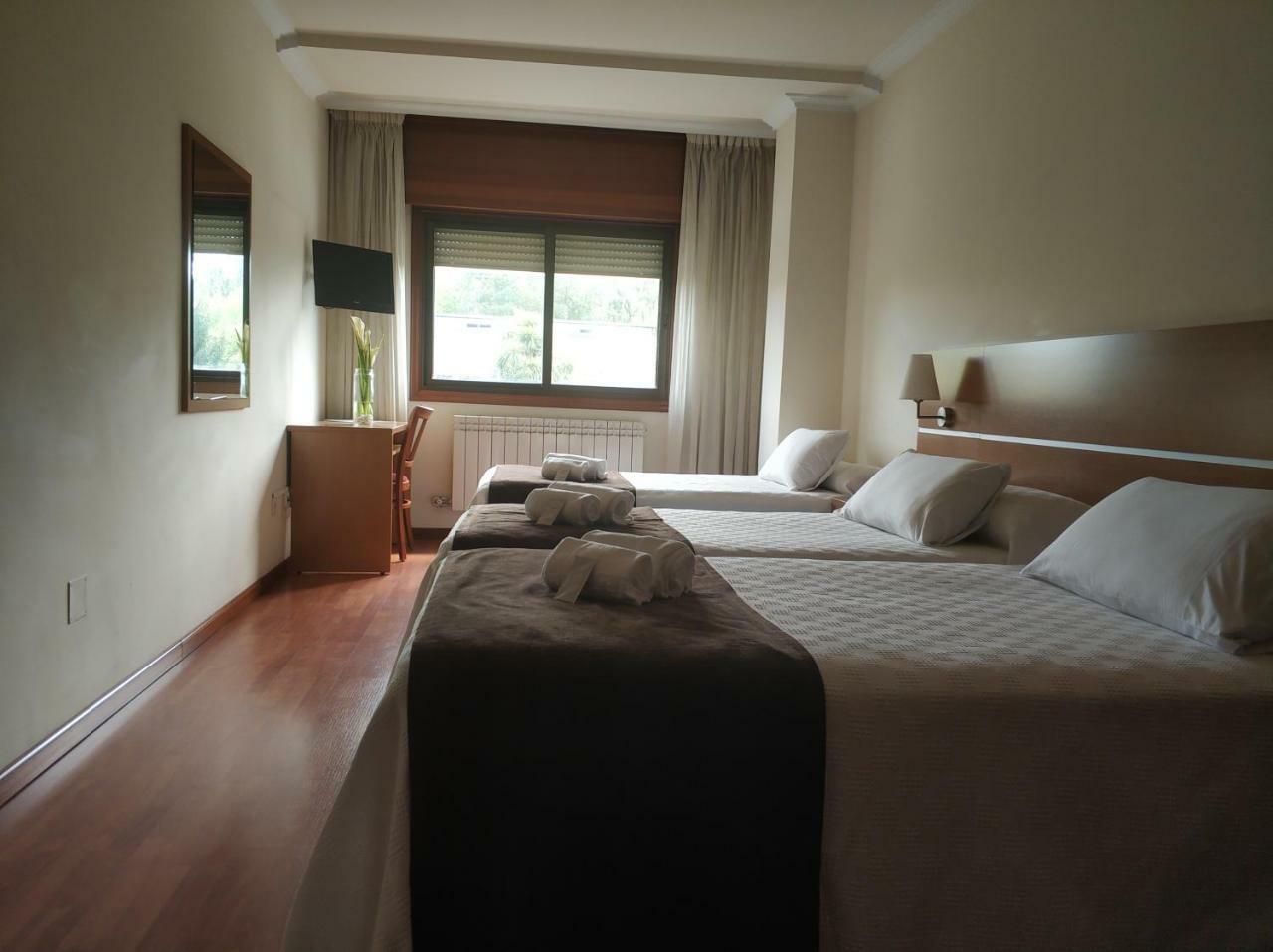 Hotel Avion By Bossh Hotels Vigo Exterior foto