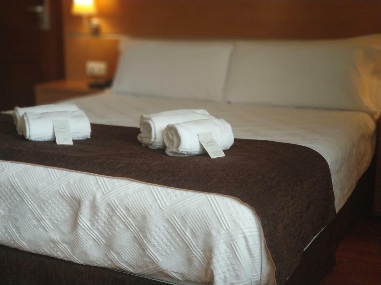 Hotel Avion By Bossh Hotels Vigo Exterior foto